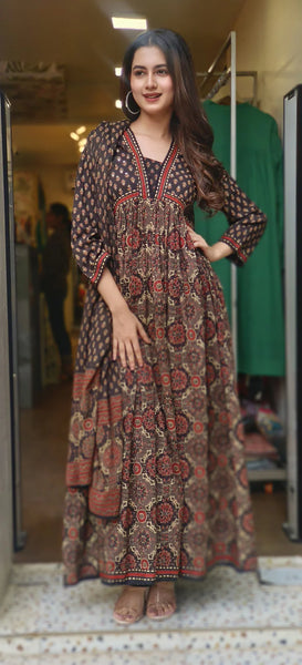 Ajrakh Printed Alia Cut Kurta. Comes with Pants and Ajrakh Print Stylish Dupatta Brown / 42 Ajrakh Printed Alia Cut Kurta. Comes with Pants and Ajrakh Print Stylish Dupatta Brown / 42