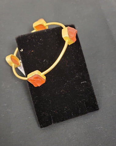 JP208 - Bracelet with Orange Agate stones
