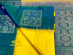KSS426 Pure handloom kanchipuram silk Saree in green with blue gold zari border. Comes with stitched blouse size 40