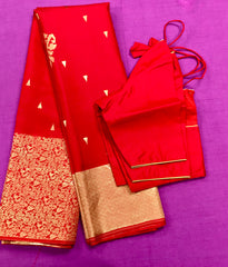 KSS439 Pure handloom kanchipuram silk Saree in red with gold zari border. Comes with stitched blouse size 40, Can be altered to 44 size.