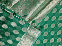 BKS136 Cotton Banarasi Saree in green. Comes with stitched blouse size 38 can be altered to size 42. Fall peco done.