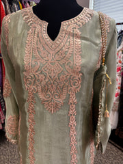 Pnk431: Beautiful kurti and pants with Potli