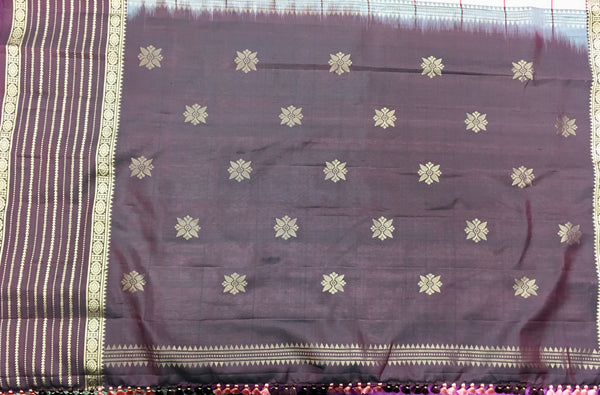 KSS431 Pure handloom kanchipuram silk Saree in pink with brown gold zari border.comes with stitched blouse size 40,can be altered to 44 size.