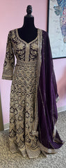 Dfs022: Beautiful long purple gown