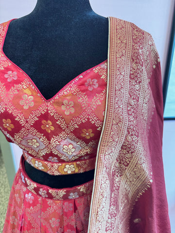 AFL3009: Beautiful red lehenga