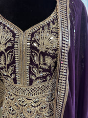 Dfs022: Beautiful long purple gown