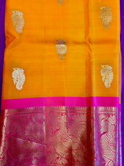 SKH145 KANCHIPURAM HANDLOOM PURE SILK SAREE IN YELLOW WITH PINK ZARI BORDER AND PALLU