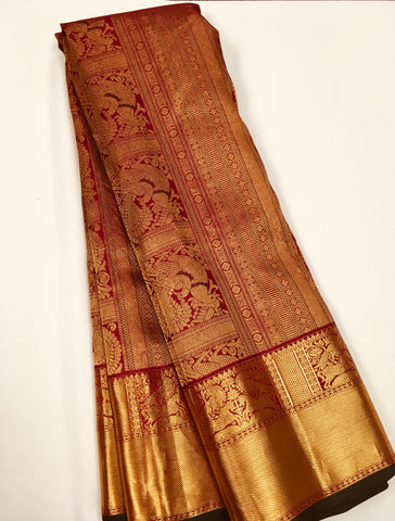KSS501 Pure kanchipuram handloom silk Saree in red color with gold zari border. comes with stitched blouse size 40,can be altered to 44 size.