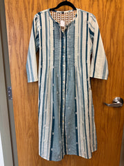 JPD028-Blue and white long cotton kurti and pants with small flower embroidery