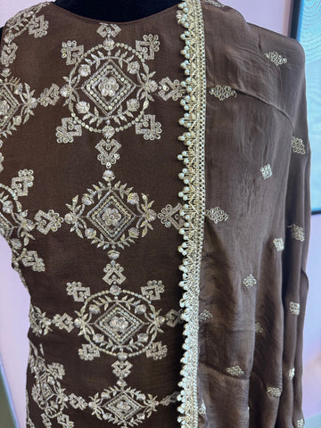 AFL8017: Beautiful gharara set
