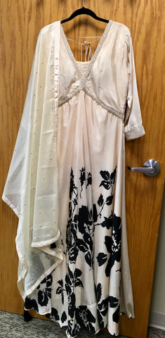 DFS032 Long gown