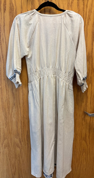 JPD015-White long cotton dress with blue embroidery and pockets