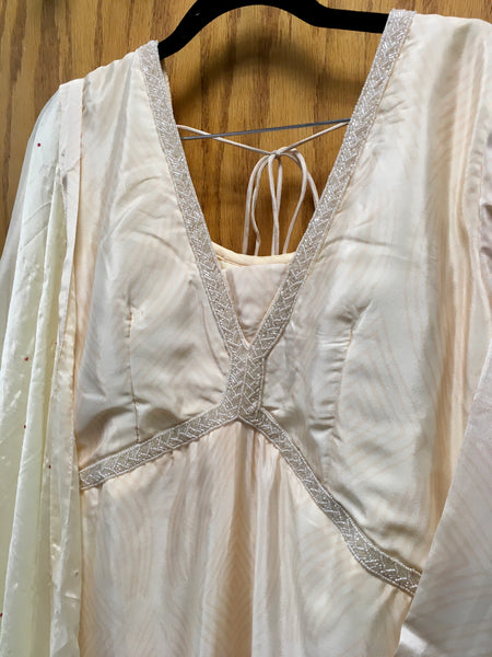 DFS033 Long gown
