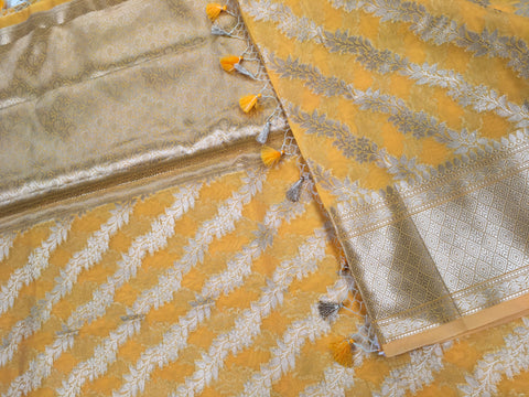 BKS138 Cotton Banarasi Saree in yellow. Comes with stitched blouse size 38 can be altered to size 42. Fall peco done.