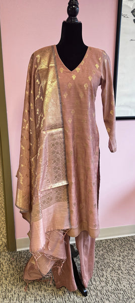 AFL8015: Pink kurti set