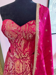AFL5023: Beautiful pink lehenga