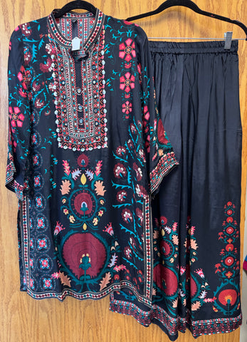 JPD004-Black co-ord set with flower pattern and bead work