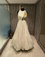 Ori041: Long white gown