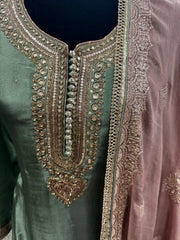 Pnk439: Beautiful kurti with gharara pants and dupatta