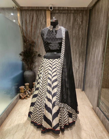 Ori046: Lehenga with Dupatta