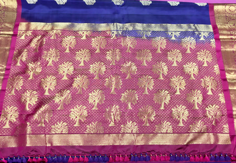 KSS440 Pure handloom kanchipuram silk Saree in purple with pink gold zari border.comes with stitched blouse size 40,can be altered to 44 size.
