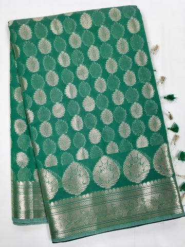 BKS136 Cotton Banarasi Saree in green. Comes with stitched blouse size 38 can be altered to size 42. Fall peco done.
