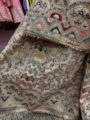 Pnk444: Beautiful kurti and sharara pants with dupatta