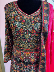 DFS004: Beautiful black gown and dupatta