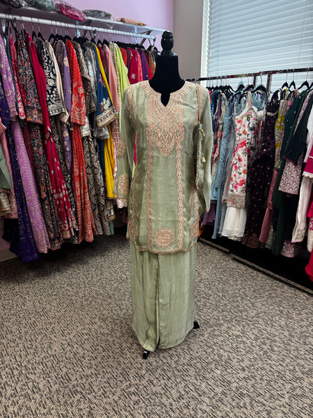 Pnk431: Beautiful kurti and pants with Potli