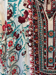JPD006-White co-ord set with flower pattern and bead work