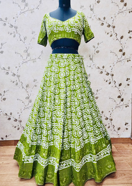 AFL1057-Georgette Lehenga in Green comes with embroidery work and with Net Dupatta. Also Comes with a matching stitched  blouse .