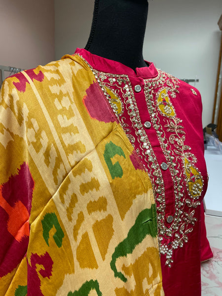 RFSS1650-Beautiful dark pink silk embroidered kurta with pant and gajji silk patola dupatta with zari border