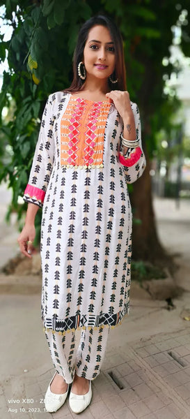 RFSS1539 - Muslin Kurta sequence work on yoke comes with pant.